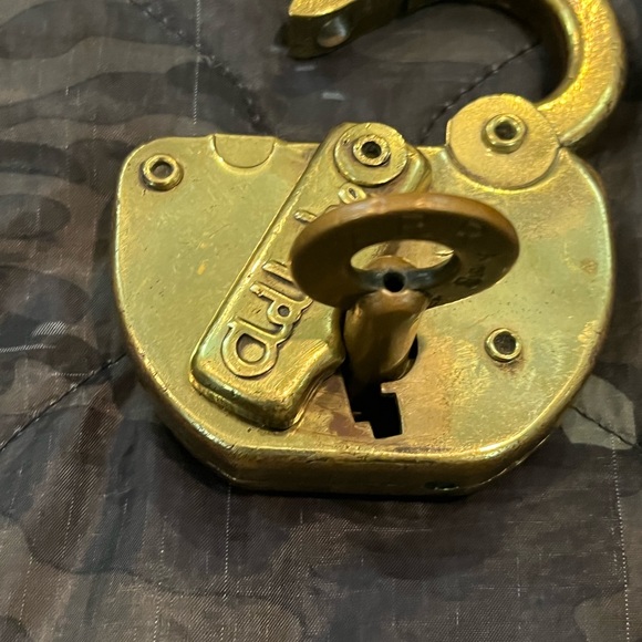 Antique Railroad lock and keys - Picture 2 of 4